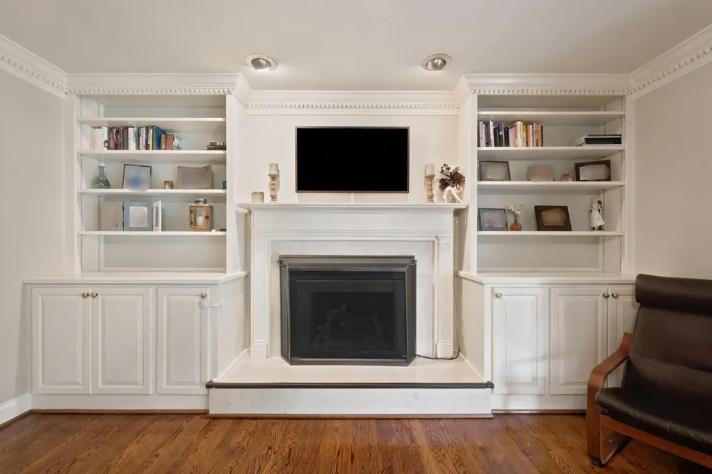 2186 Cave Hill Lane Lexington KY 40513