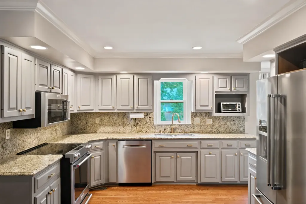 2186 Cave Hill Lane Lexington KY 40513