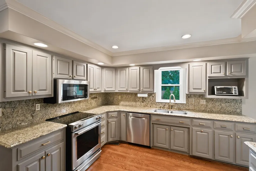 2186 Cave Hill Lane Lexington KY 40513