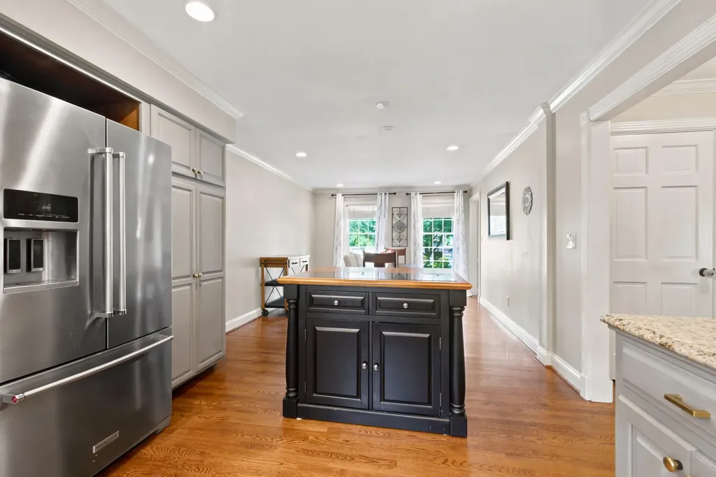 2186 Cave Hill Lane Lexington KY 40513