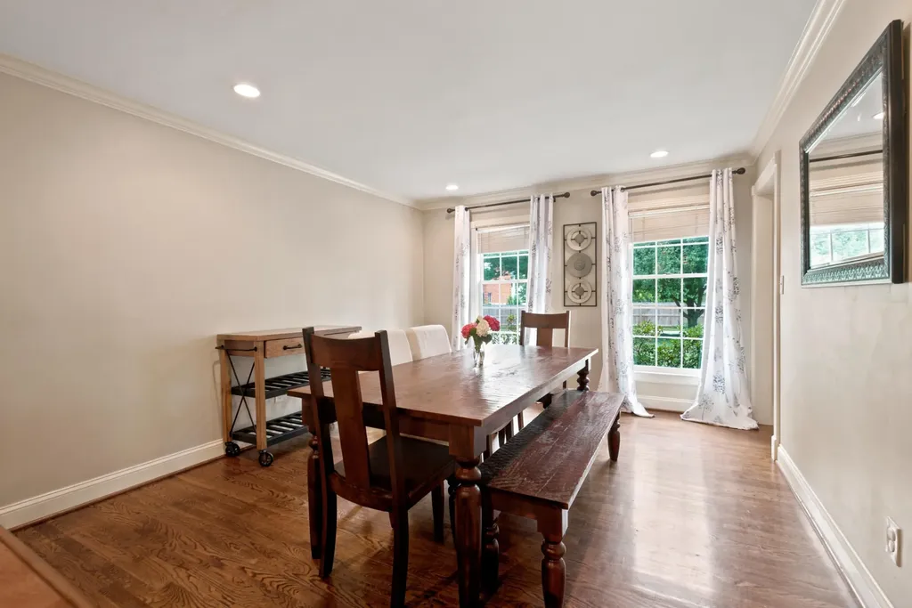 2186 Cave Hill Lane Lexington KY 40513