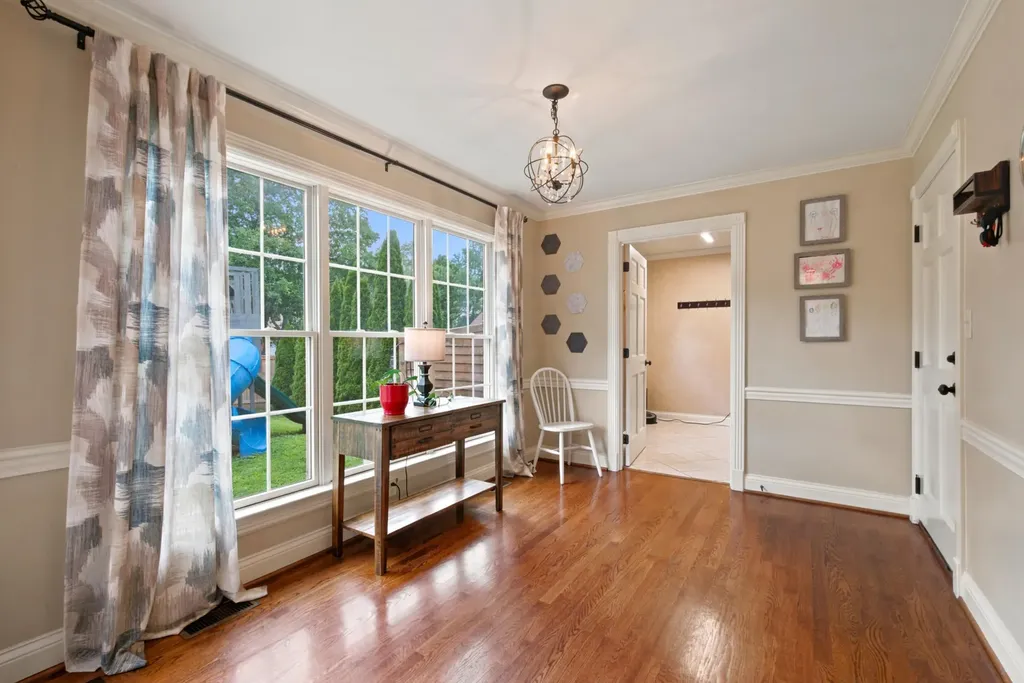 2186 Cave Hill Lane Lexington KY 40513