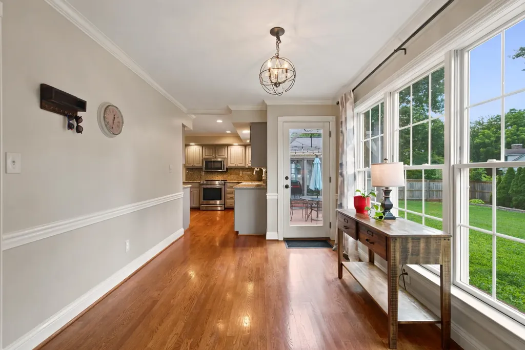 2186 Cave Hill Lane Lexington KY 40513