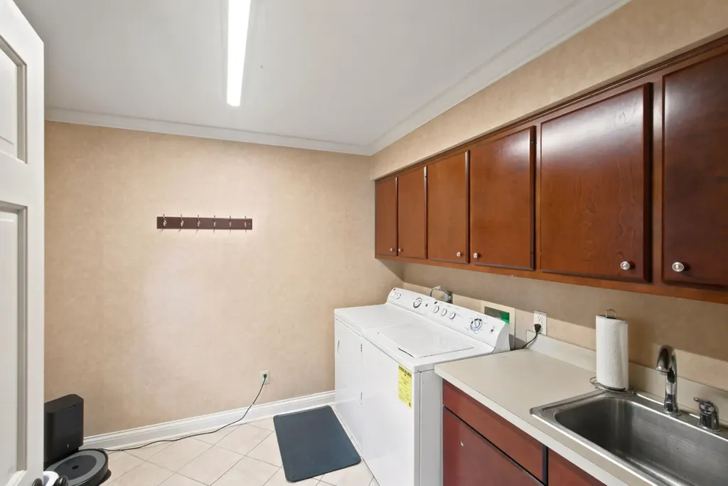 2186 Cave Hill Lane Lexington KY 40513