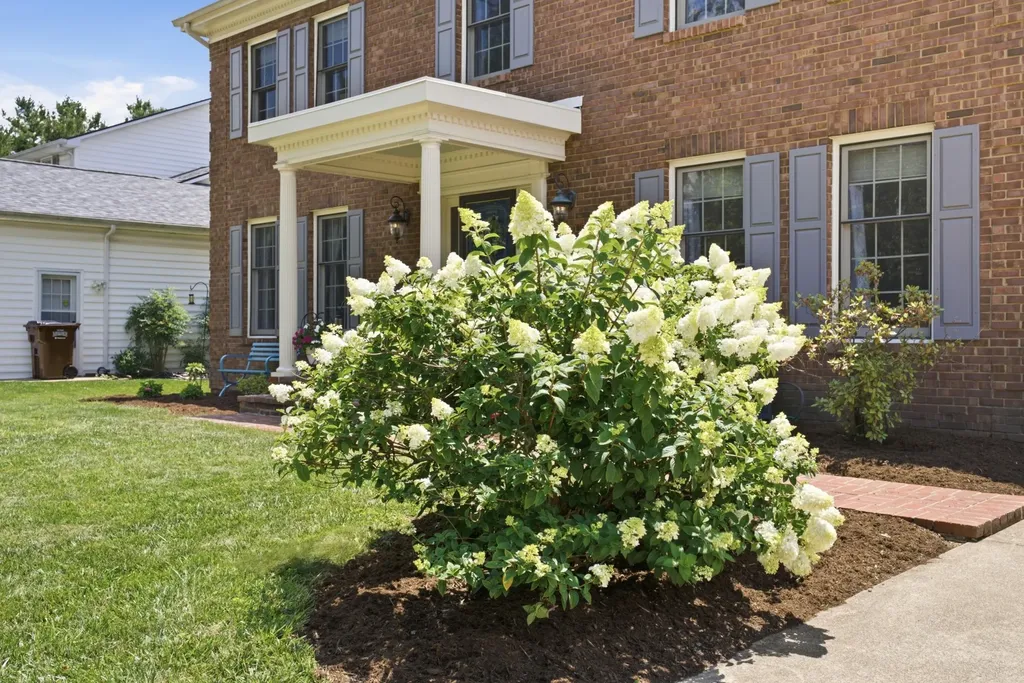 2186 Cave Hill Lane Lexington KY 40513