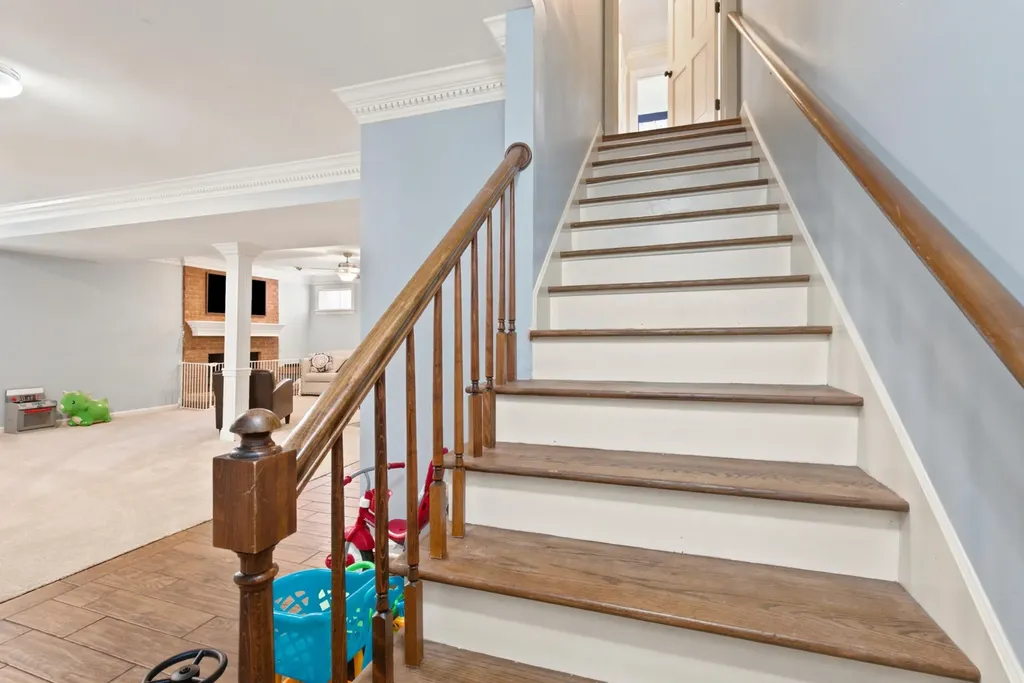 2186 Cave Hill Lane Lexington KY 40513