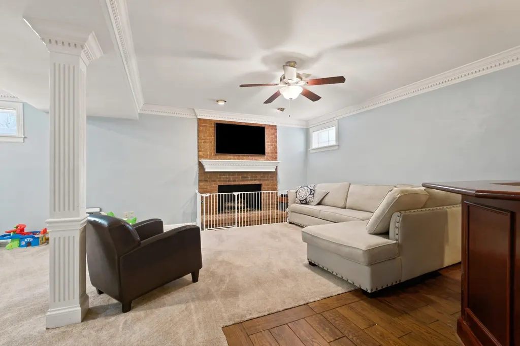 2186 Cave Hill Lane Lexington KY 40513