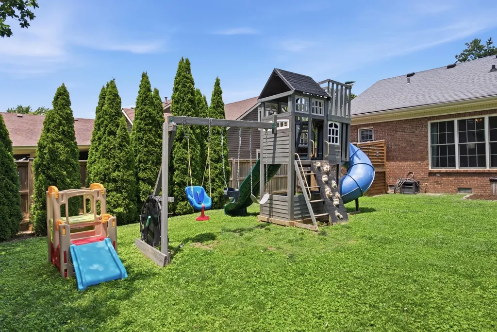 2186 Cave Hill Lane Lexington KY 40513