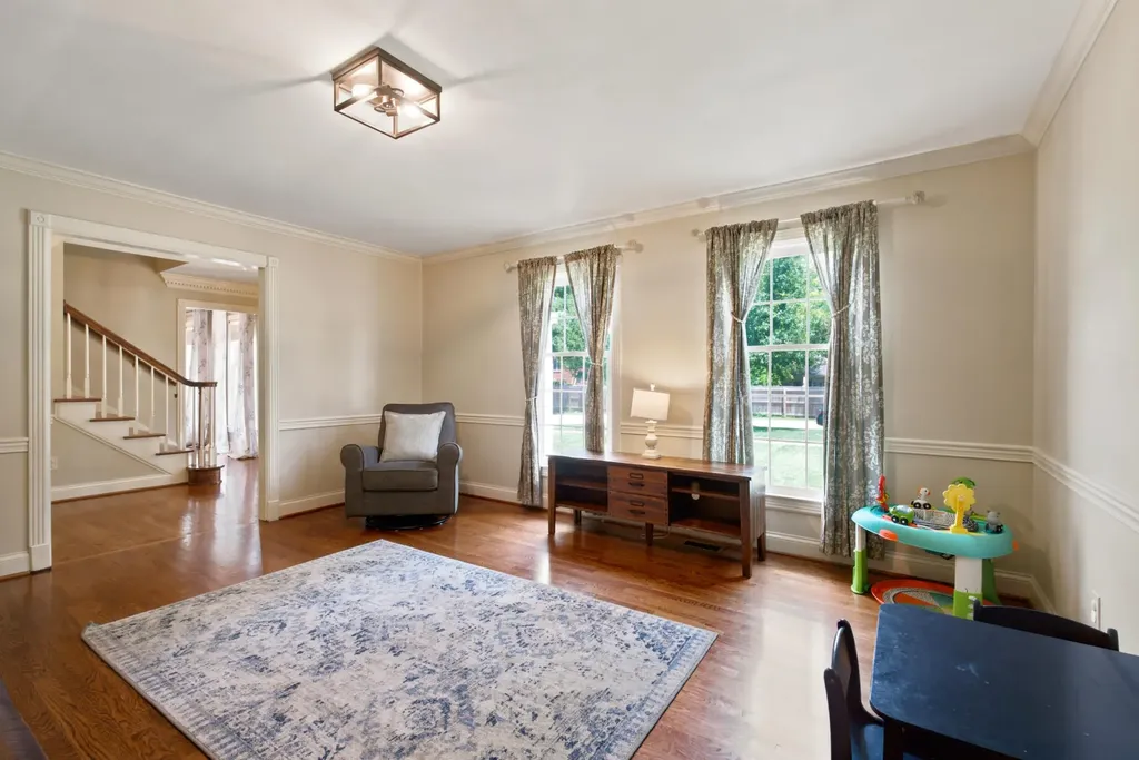 2186 Cave Hill Lane Lexington KY 40513