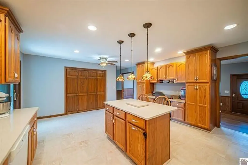 14 Woodland Drive Benton KY 42025