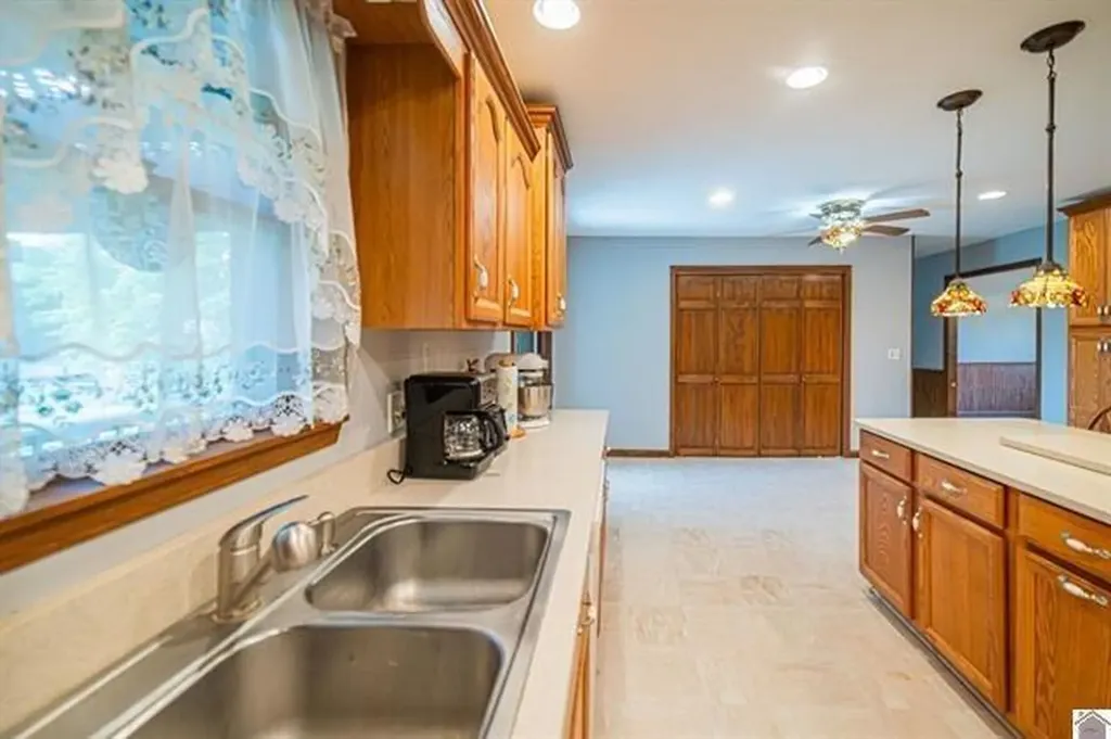 14 Woodland Drive Benton KY 42025