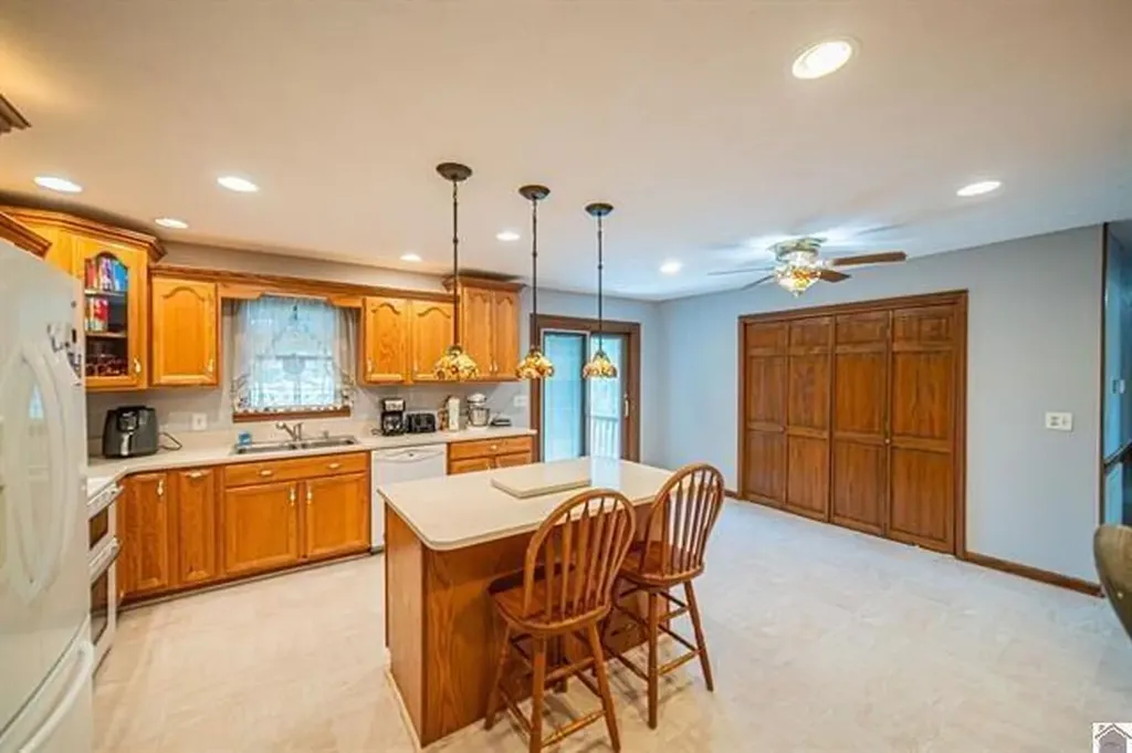 14 Woodland Drive Benton KY 42025