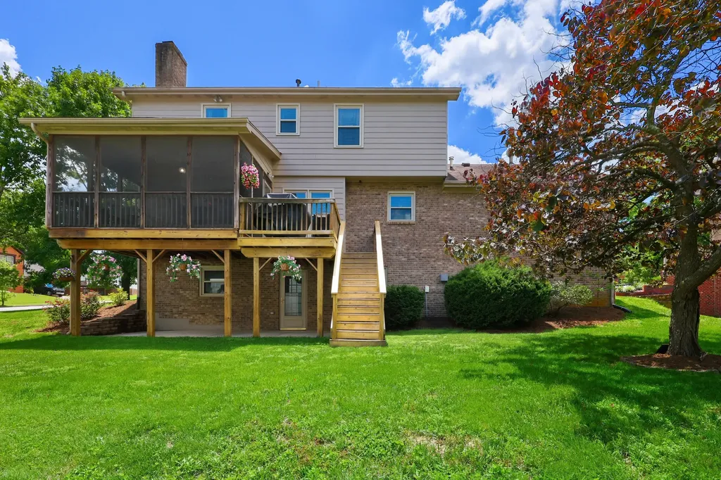 525 Woodstream Court Lexington KY 40515