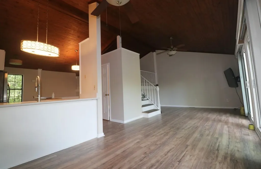 1005 Lakefront Drive Lexington KY 40517