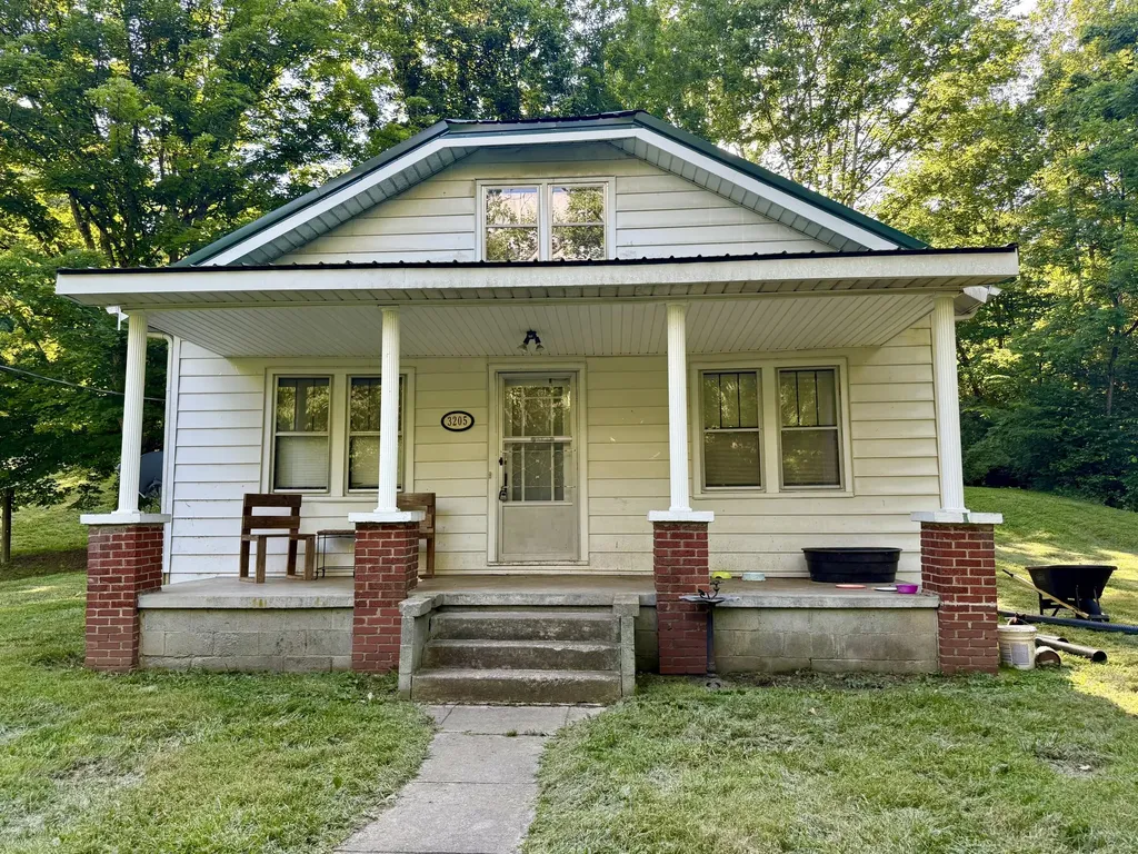 3205 Richmond Street Mt Vernon KY 40456