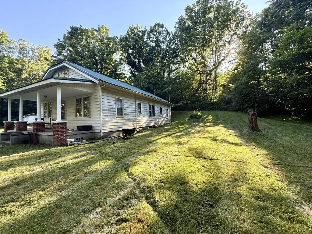 3205 Richmond Street Mt Vernon KY 40456