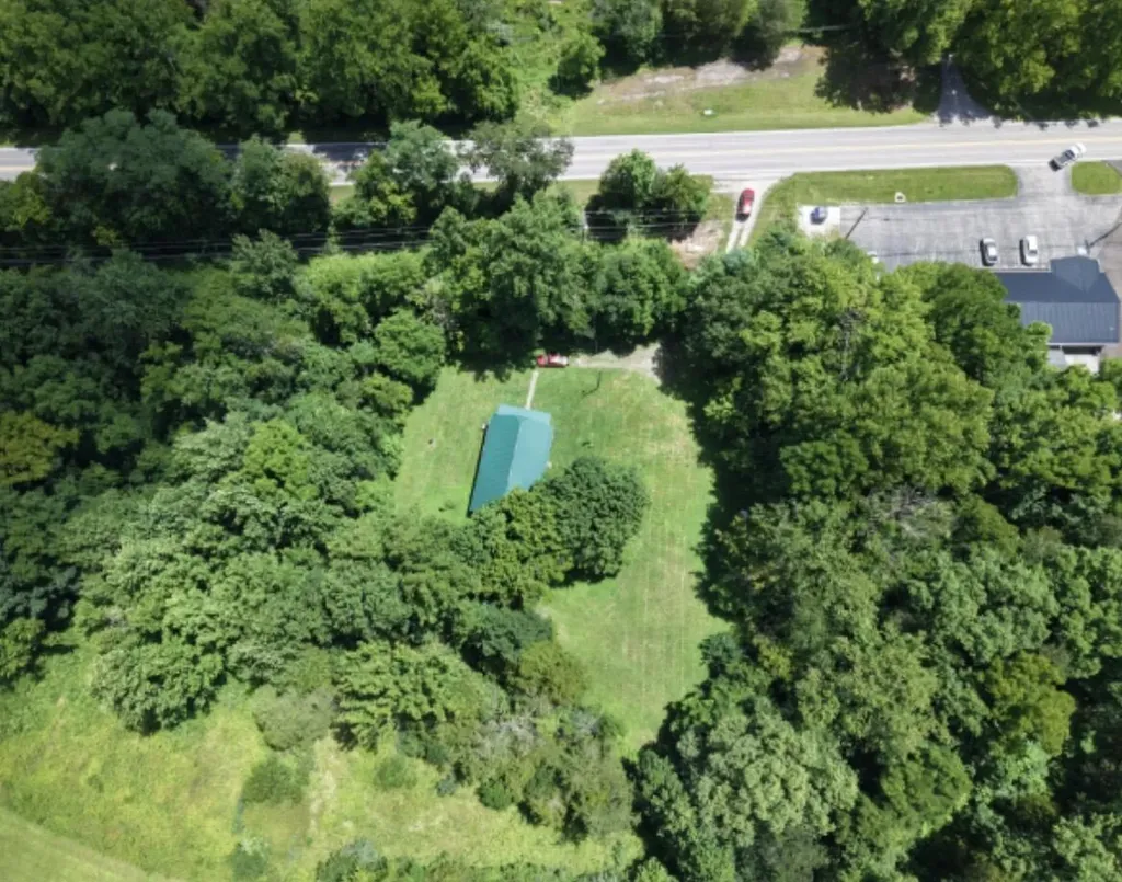 3205 Richmond Street Mt Vernon KY 40456