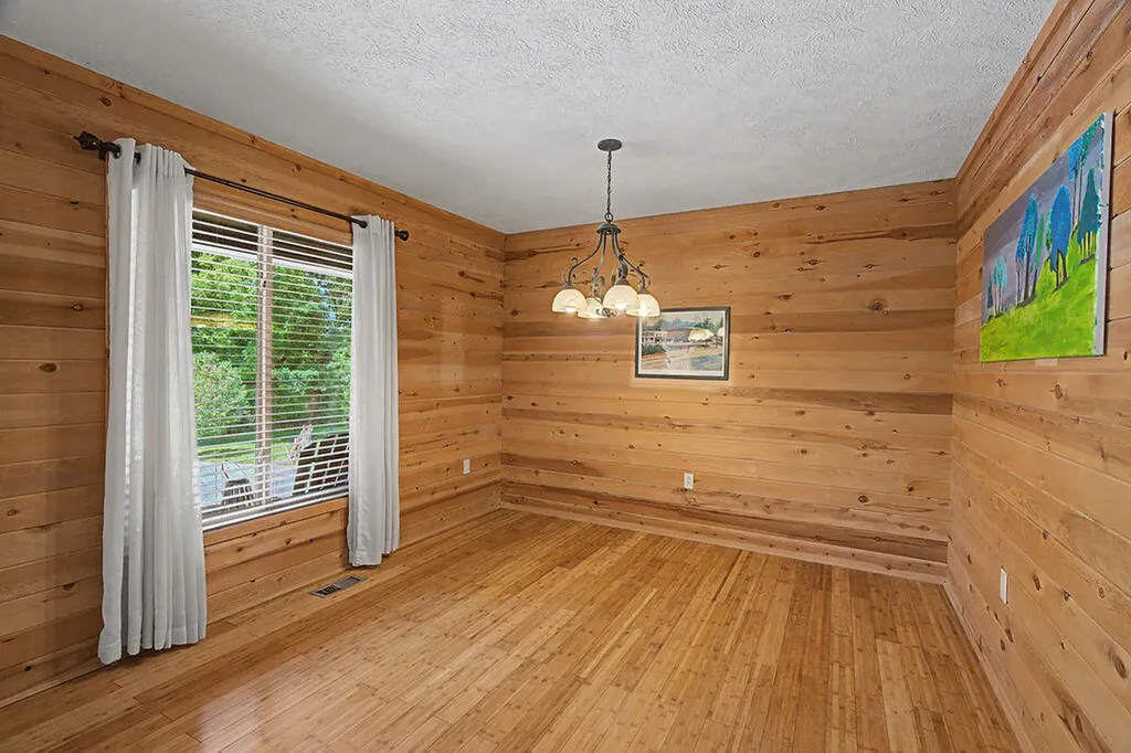 3281 Mount Zoar Road Hopkinsville KY 42240