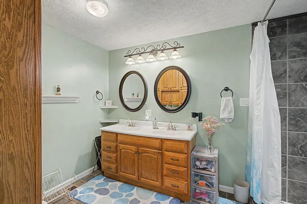 3281 Mount Zoar Road Hopkinsville KY 42240