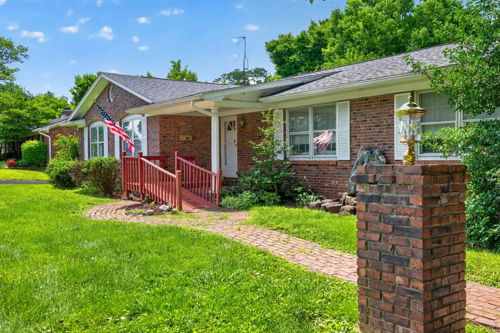 520 Andrea Drive Lexington KY 40503