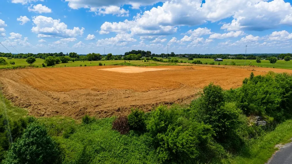 1 Burkesville Road Columbia KY 42728