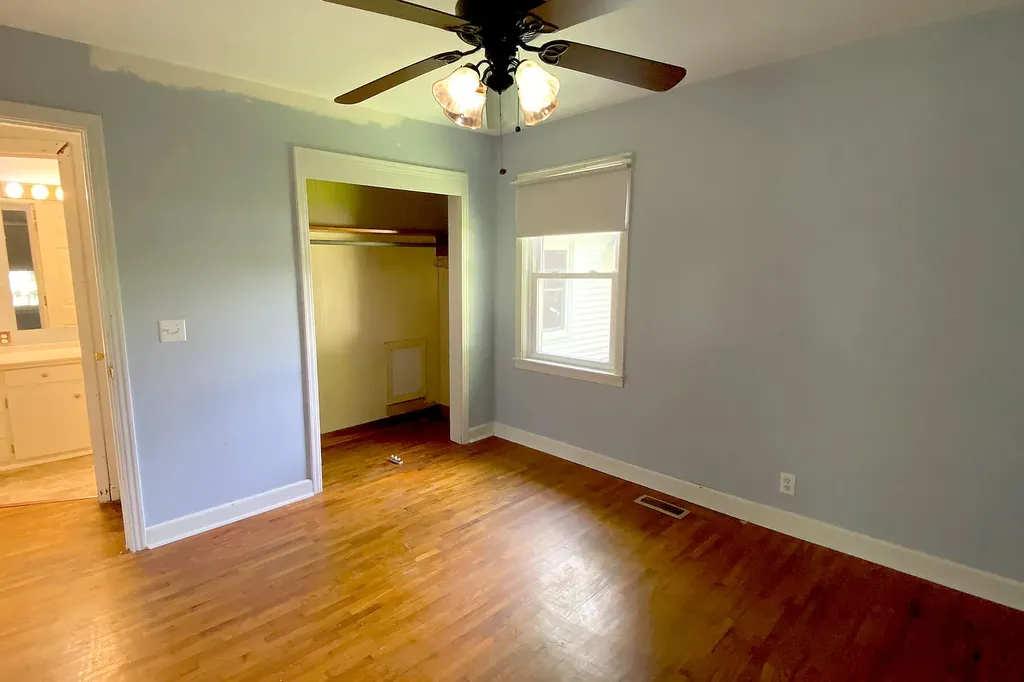 4243 W Kentucky 94 Murray KY 42071