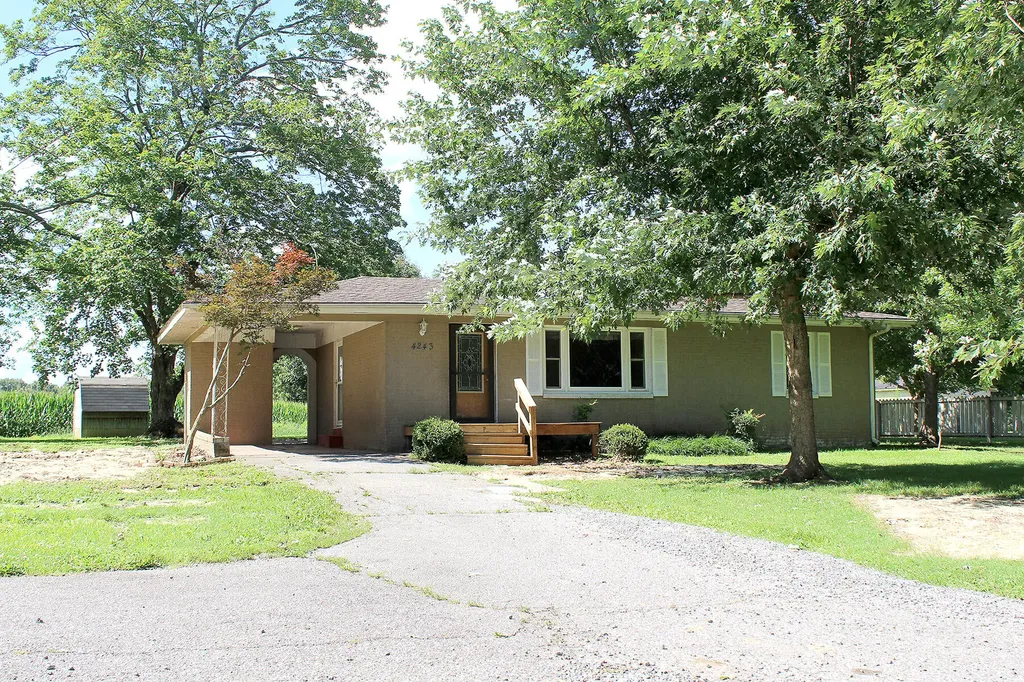 4243 W Kentucky 94 Murray KY 42071