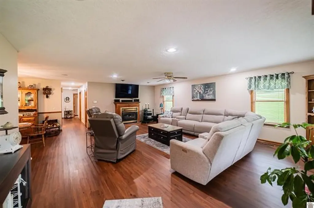 84 Orchard Street Bardwell KY 42023