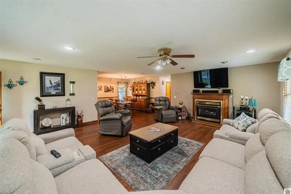 84 Orchard Street Bardwell KY 42023