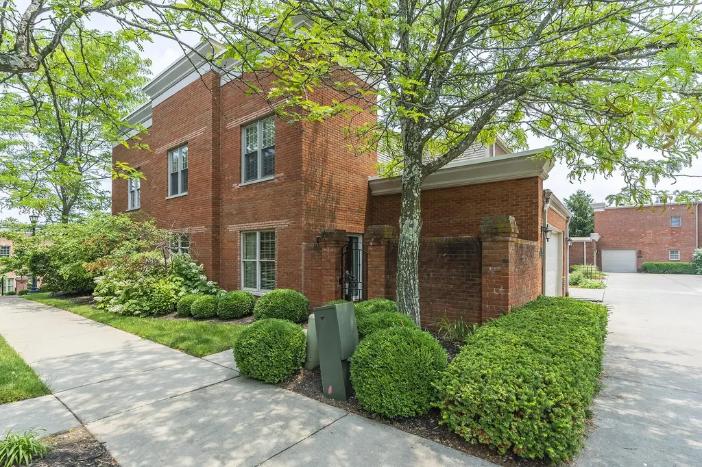 997 Star Shoot Parkway Lexington KY 40509