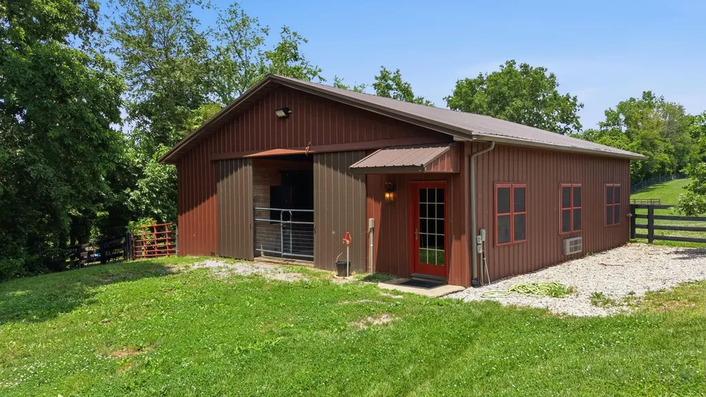 4988-A Fords Mill Road Versailles KY 40383