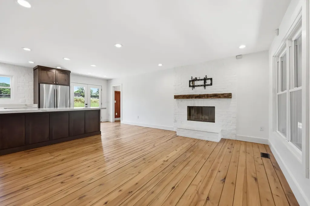 4988-A Fords Mill Road Versailles KY 40383