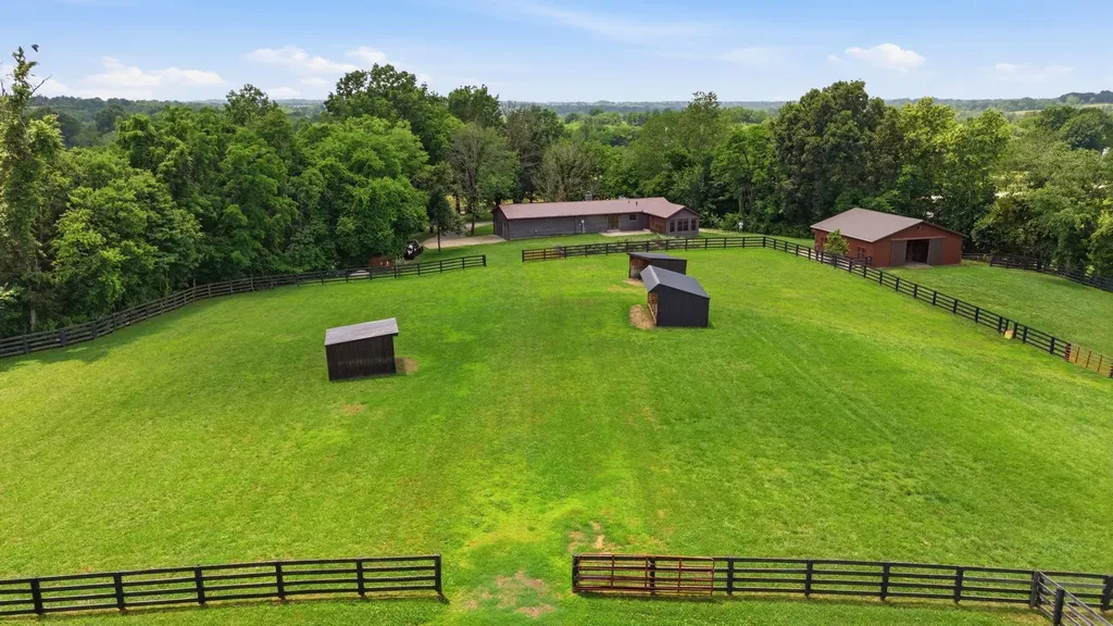 4988-A Fords Mill Road Versailles KY 40383