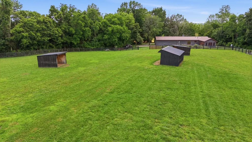 4988-A Fords Mill Road Versailles KY 40383