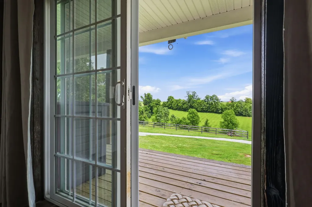 6888 Bybee Road Winchester KY 40391