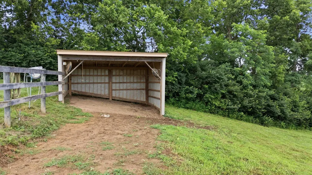 6888 Bybee Road Winchester KY 40391