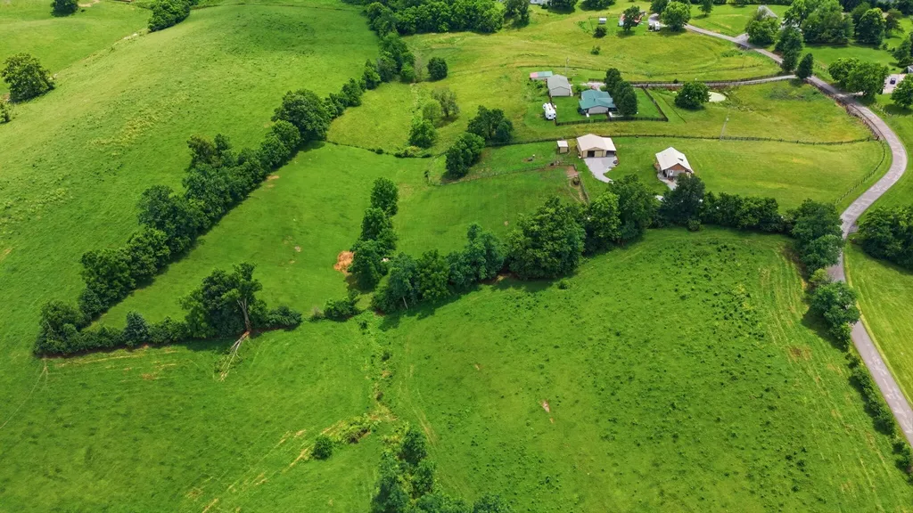 6888 Bybee Road Winchester KY 40391