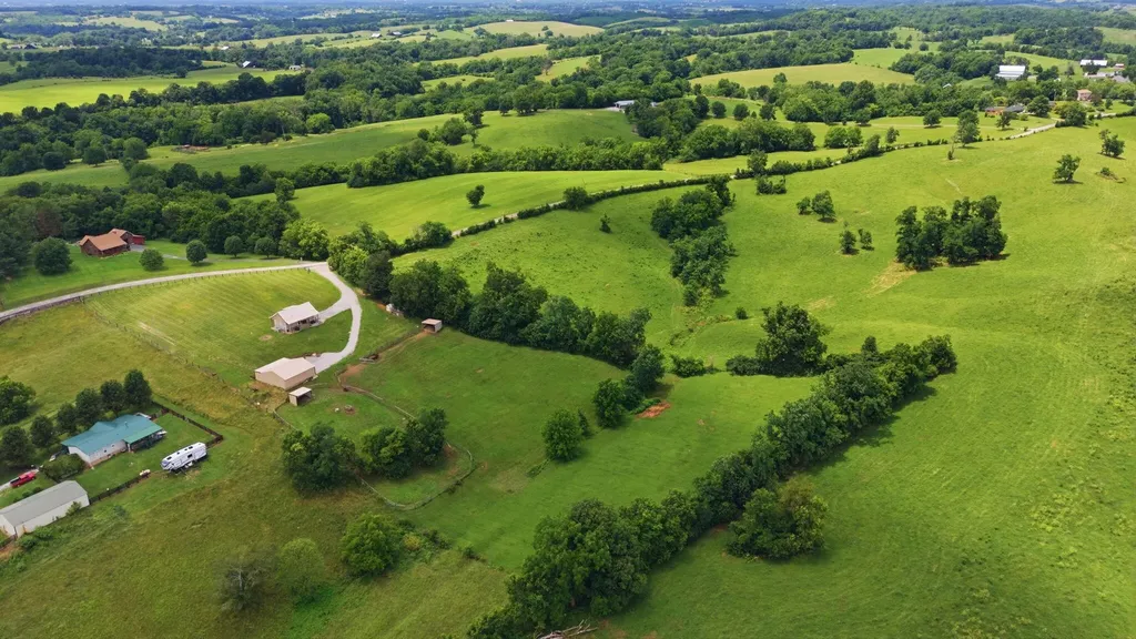 6888 Bybee Road Winchester KY 40391