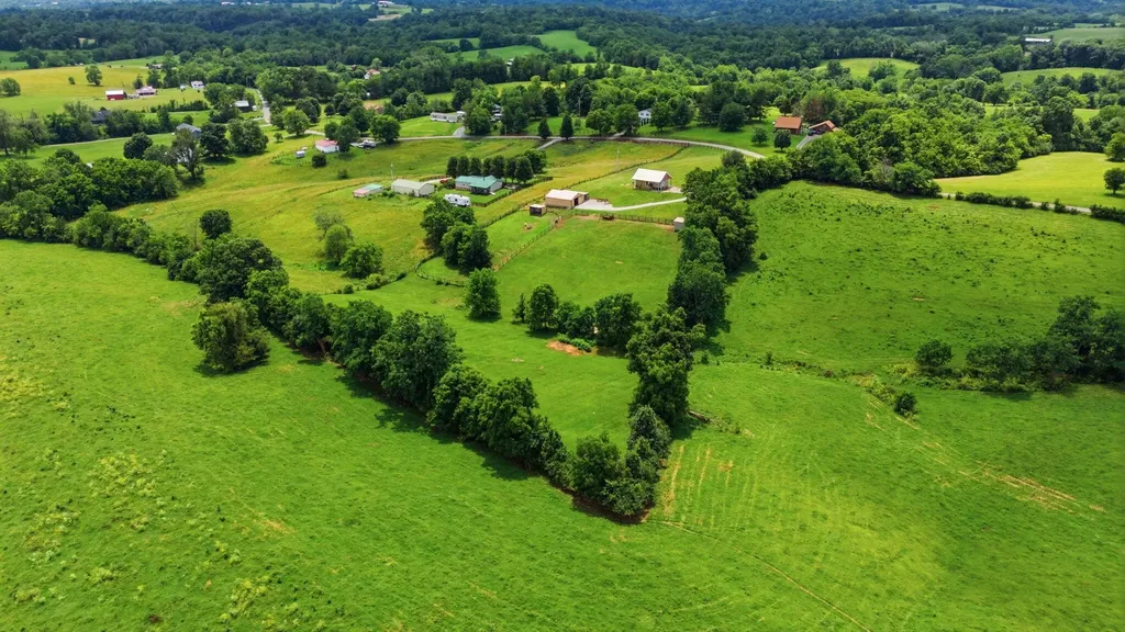 6888 Bybee Road Winchester KY 40391