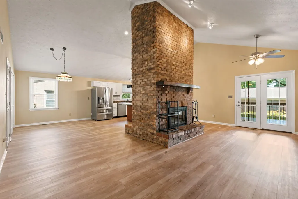 436 Pasadena Drive Lexington KY 40503