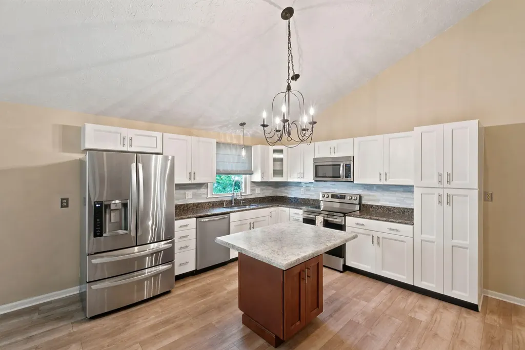 436 Pasadena Drive Lexington KY 40503