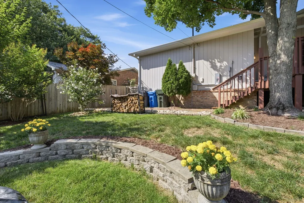 436 Pasadena Drive Lexington KY 40503