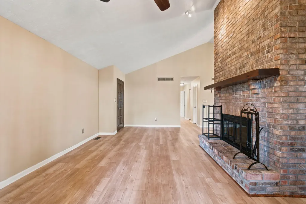 436 Pasadena Drive Lexington KY 40503