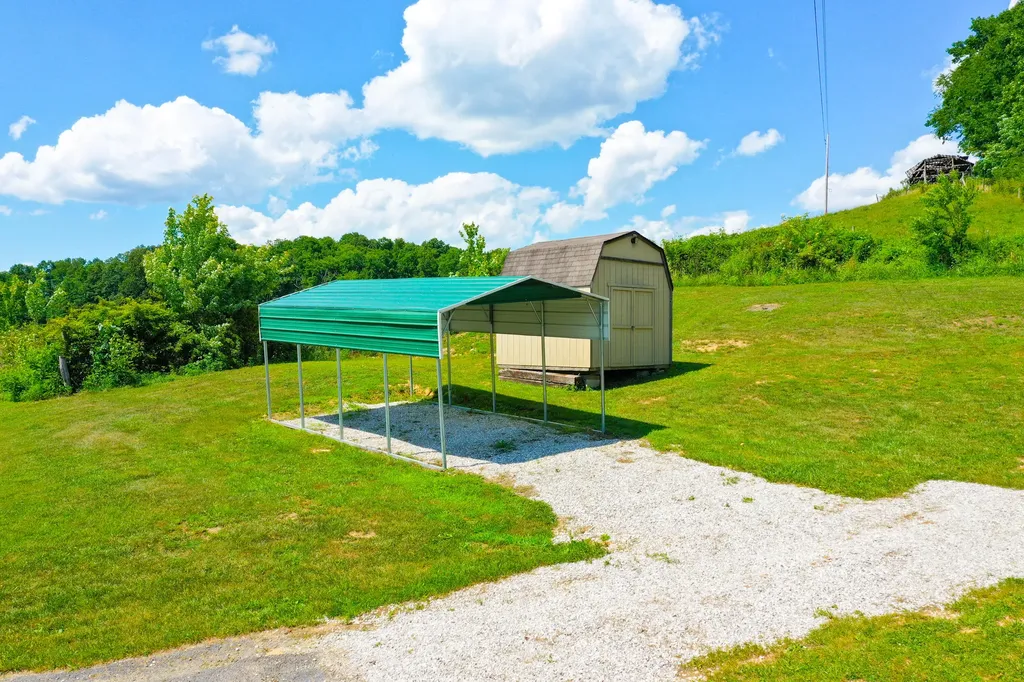 641 State Highway 3444 Annville KY 40402