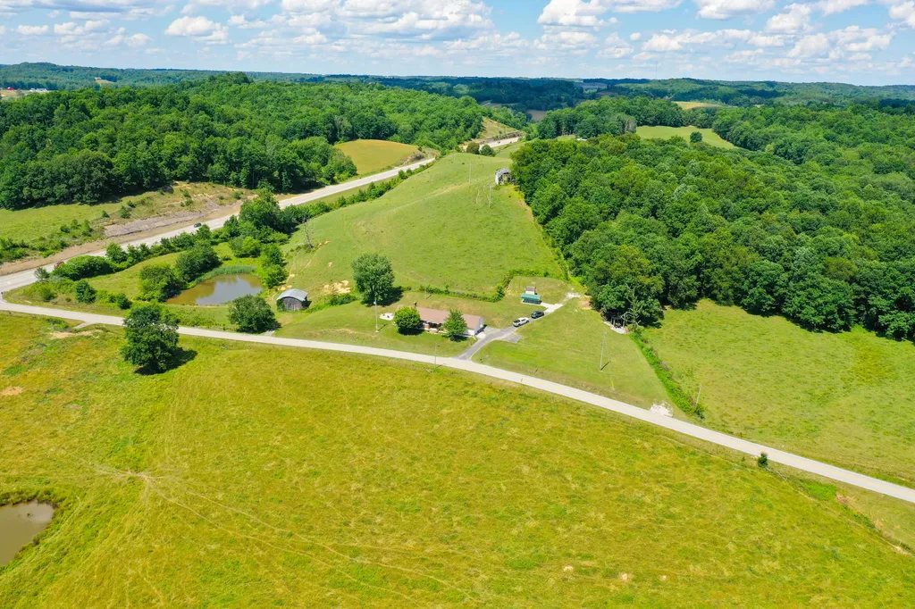 641 State Highway 3444 Annville KY 40402
