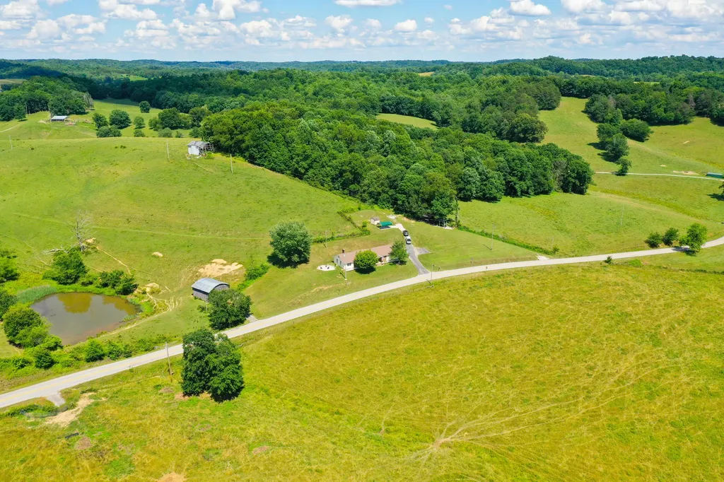641 State Highway 3444 Annville KY 40402