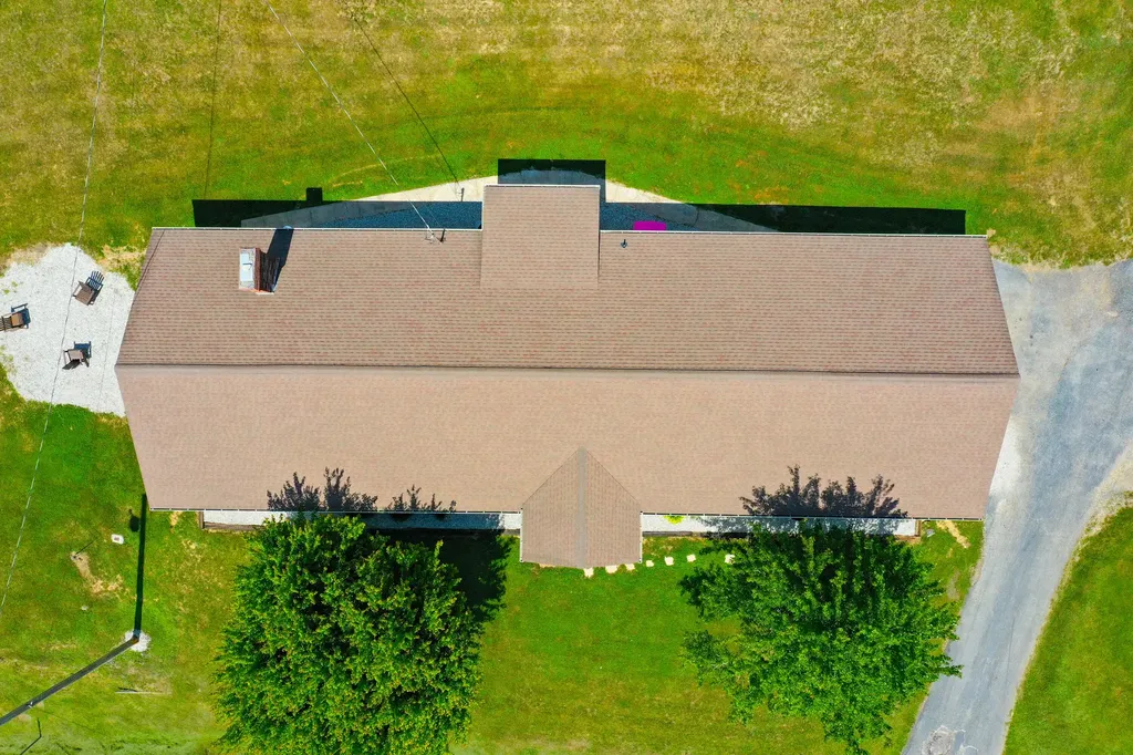 641 State Highway 3444 Annville KY 40402