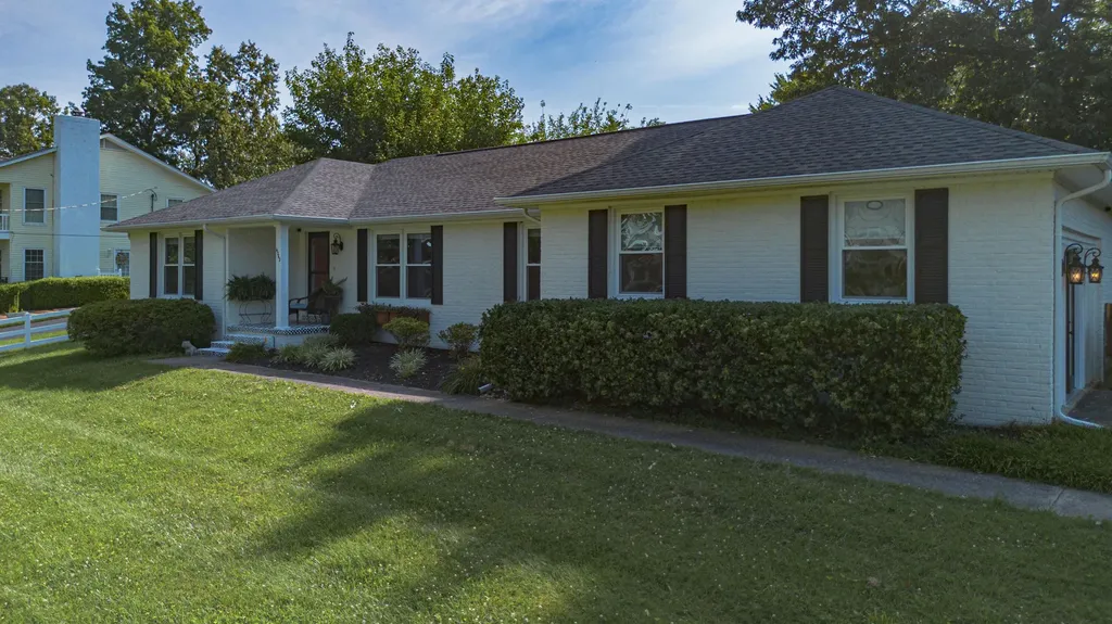 4242 Forrest Avenue Paducah KY 42001