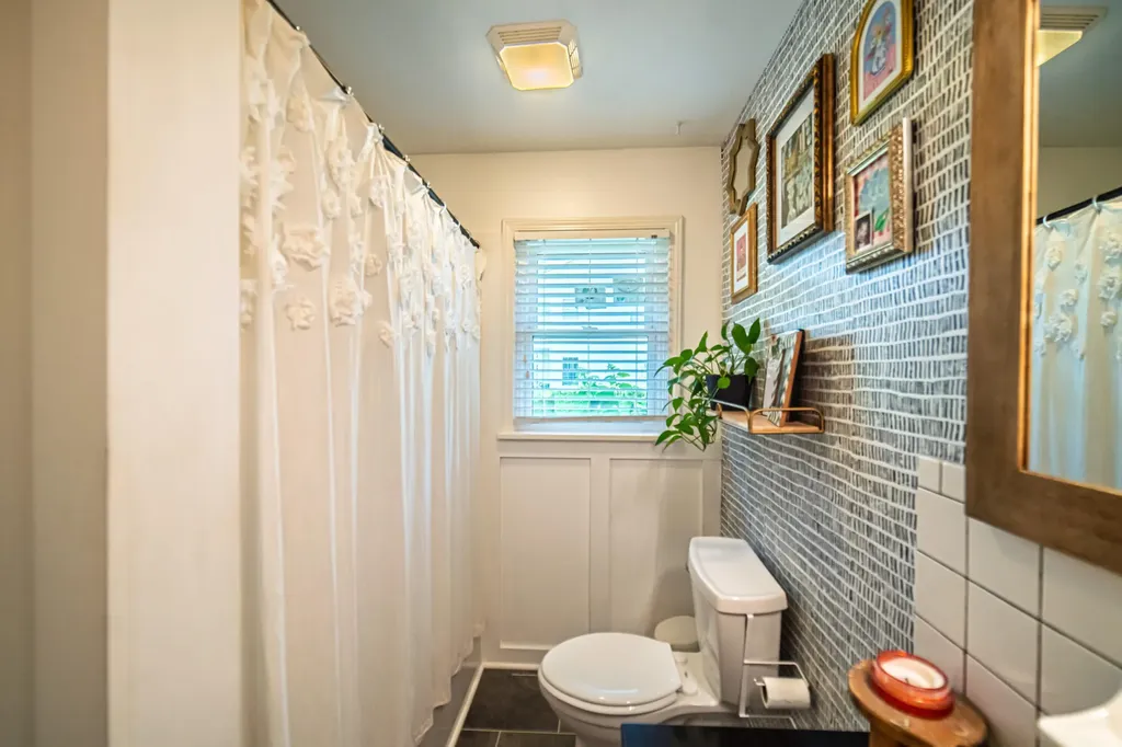 4242 Forrest Avenue Paducah KY 42001