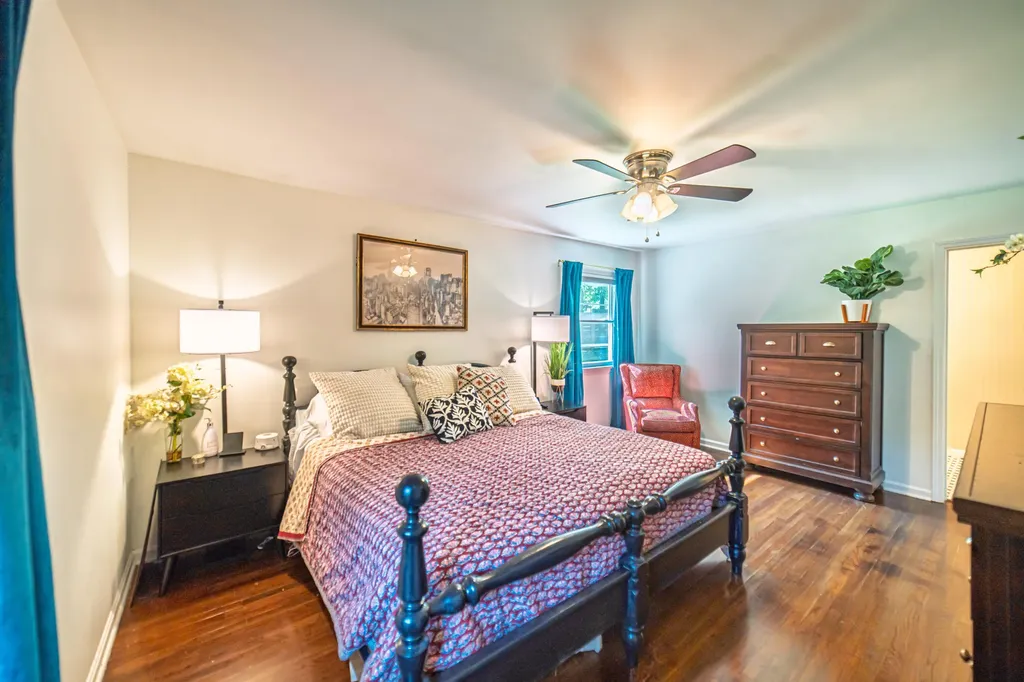 4242 Forrest Avenue Paducah KY 42001
